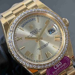 ROLEX   Day Date 40 RO2079 (18K gold 210g)