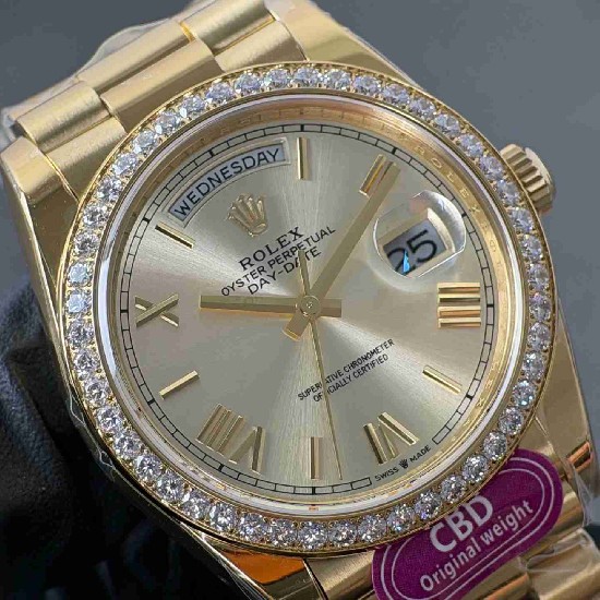 ROLEX   Day Date 40 RO2079 (18K gold 210g)