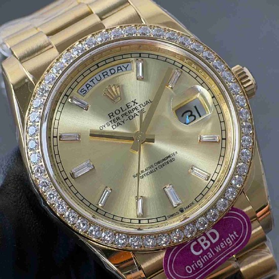 ROLEX   Day Date 40 RO2084 (18K gold 210g)