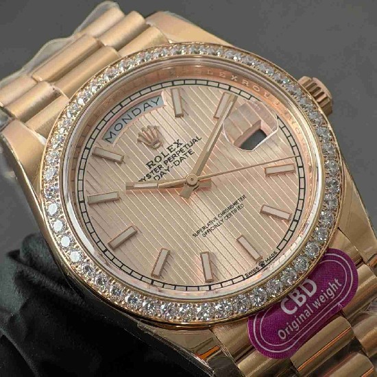 ROLEX   Day Date 40 RO2091 (18K gold 210g)