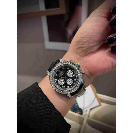 ROLEX     A Cosmograph Daytona RO2092