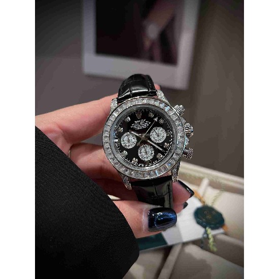 ROLEX     A Cosmograph Daytona RO2092