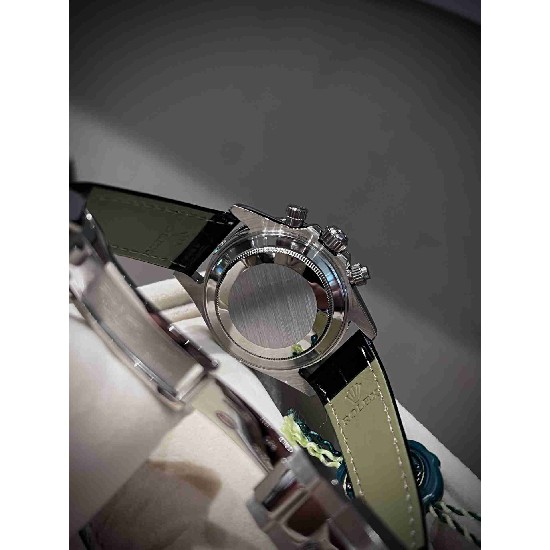 ROLEX     A Cosmograph Daytona RO2092
