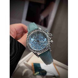 ROLEX     A Cosmograph Daytona RO2093