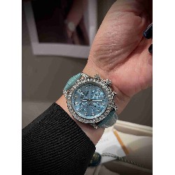 ROLEX     A Cosmograph Daytona RO2093