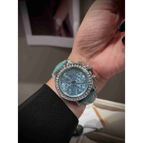 ROLEX     A Cosmograph Daytona RO2093