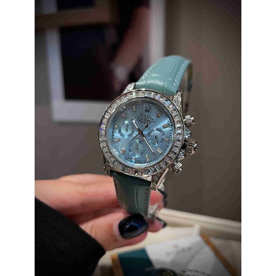ROLEX     A Cosmograph Daytona RO2093