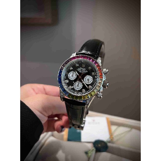 ROLEX     A Cosmograph Daytona RO2095