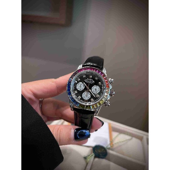 ROLEX     A Cosmograph Daytona RO2095