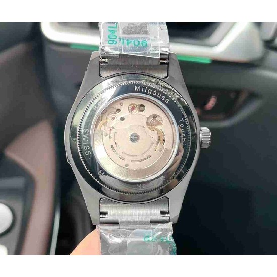 ROLEX      Oyster Perpetual 41  RO2097