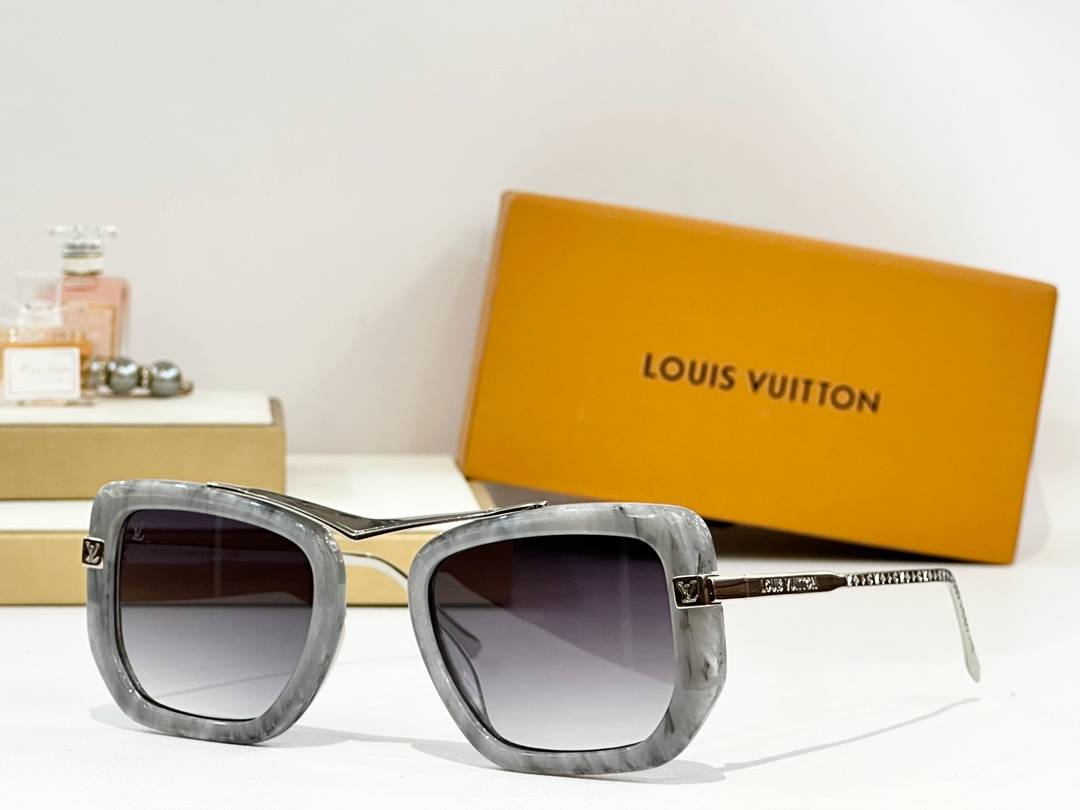 Louis  Vuitton sunglasses LVAA37