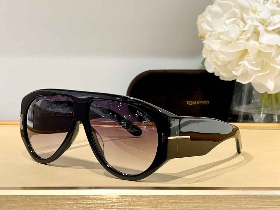 TOM FORD sunglasses