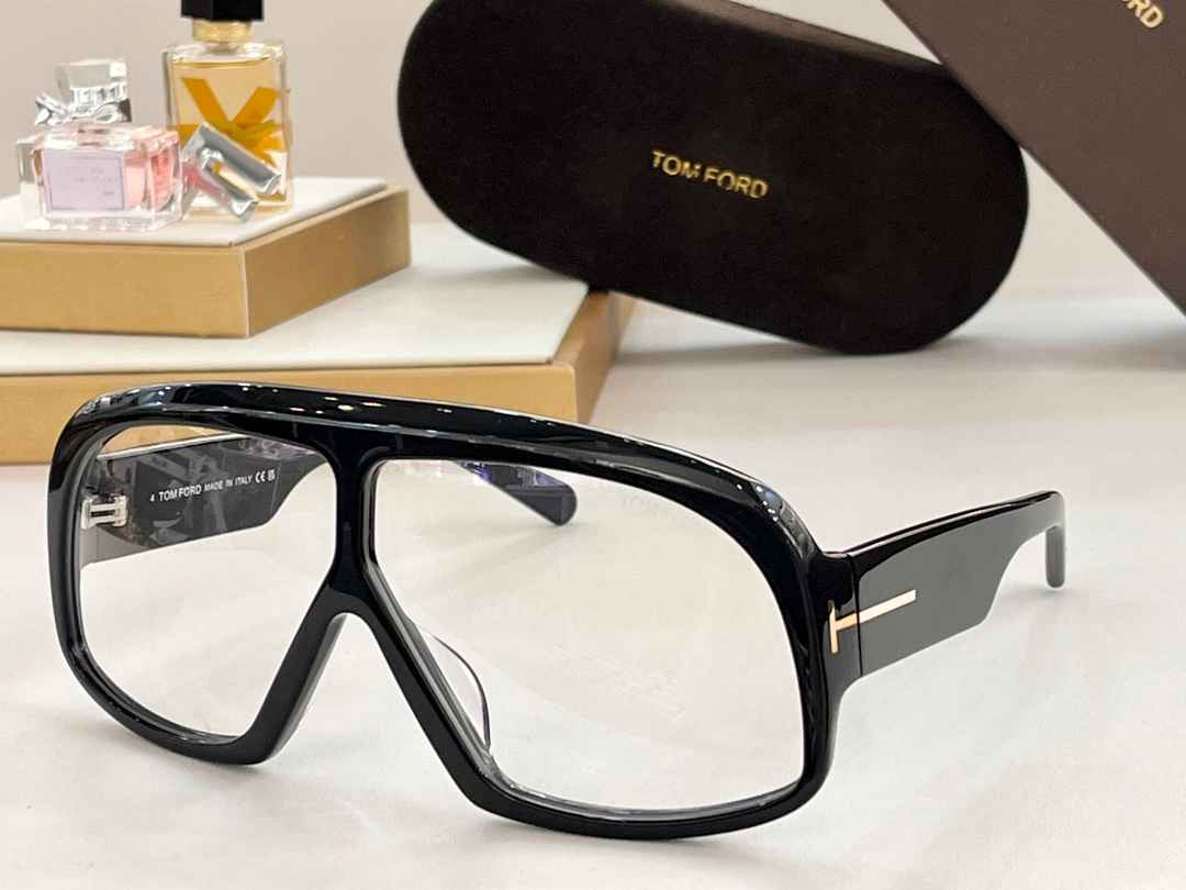 TOM FORD sunglasses