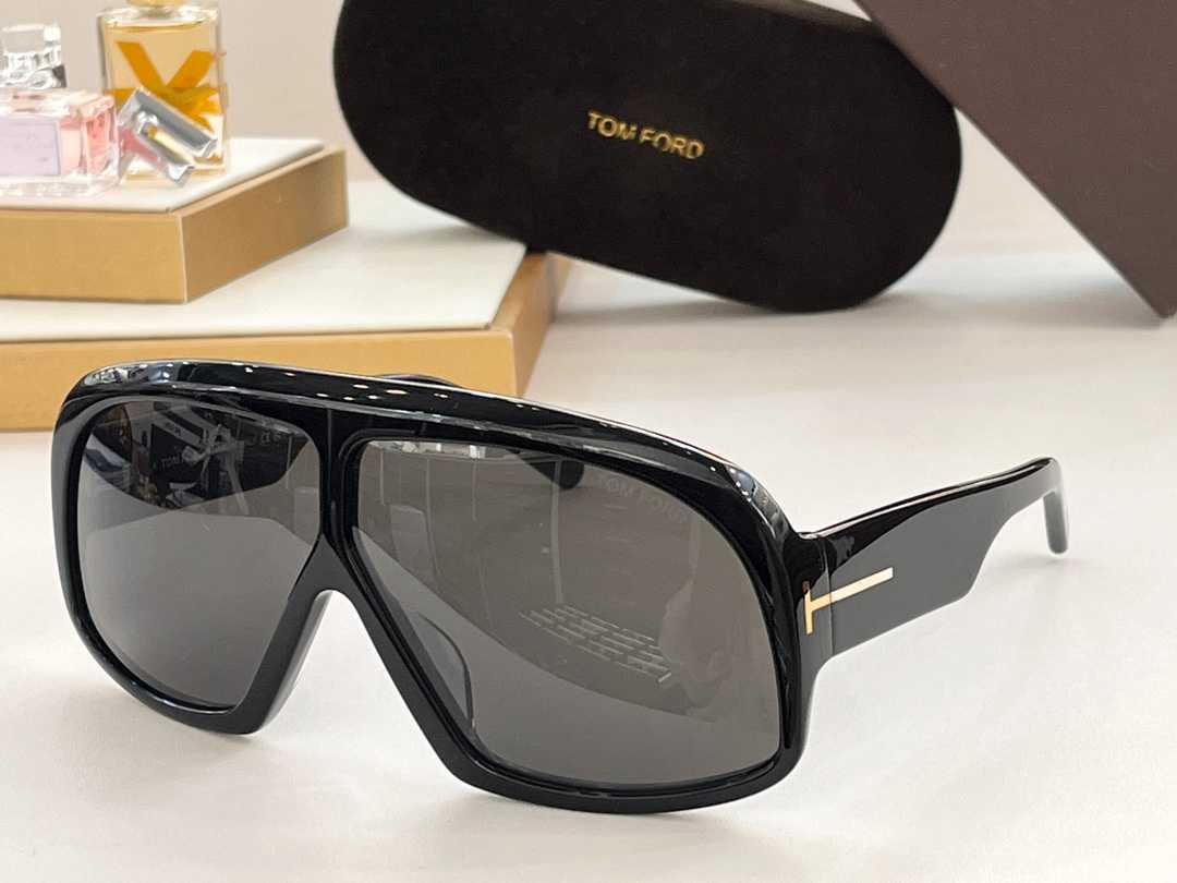 TOM FORD sunglasses