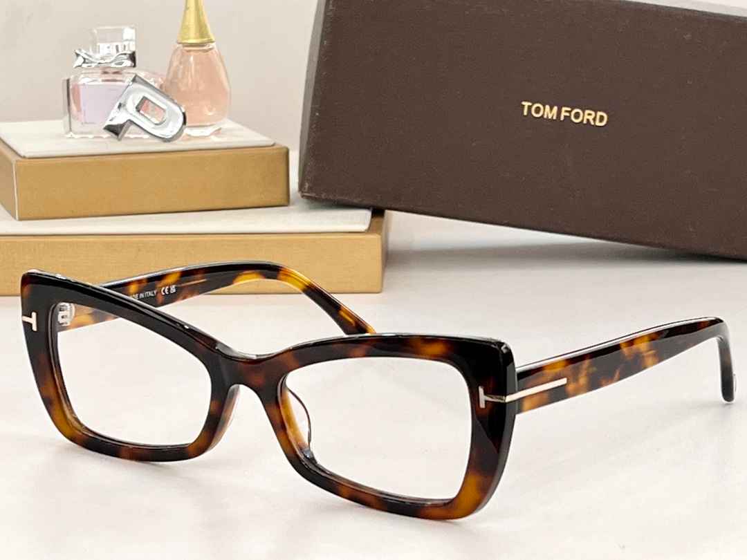 TOM FORD sunglasses