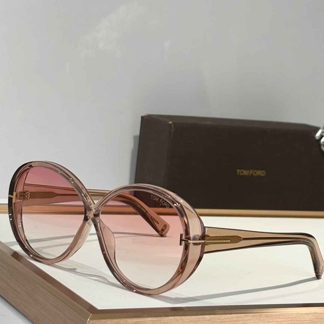 TOM  FORD sunglasses