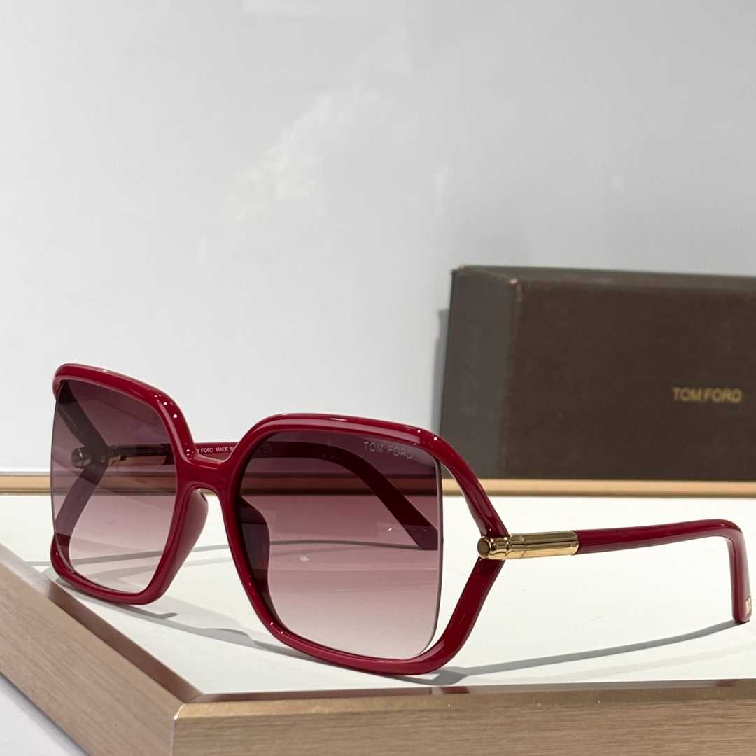 TOM  FORD sunglasses