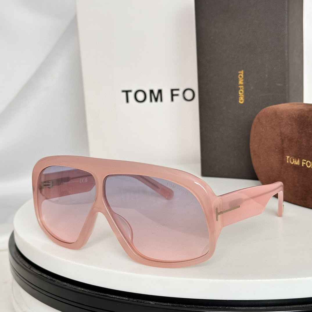 TOM  FORD sunglasses