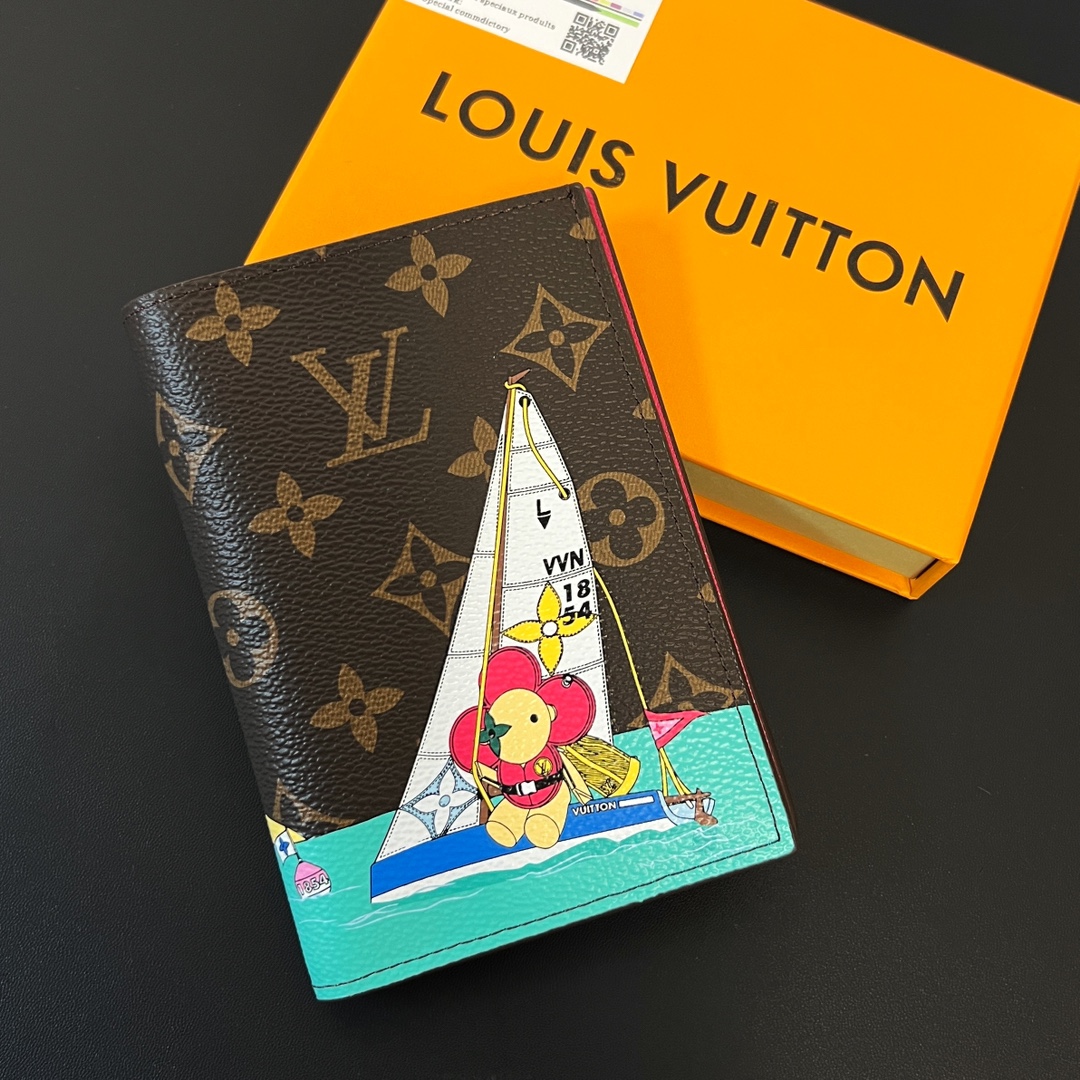 Free Gifts LV Passport Holder (Need to Order Amount ≥ $250)️! ! Dont Support Purchase Separately!!! 