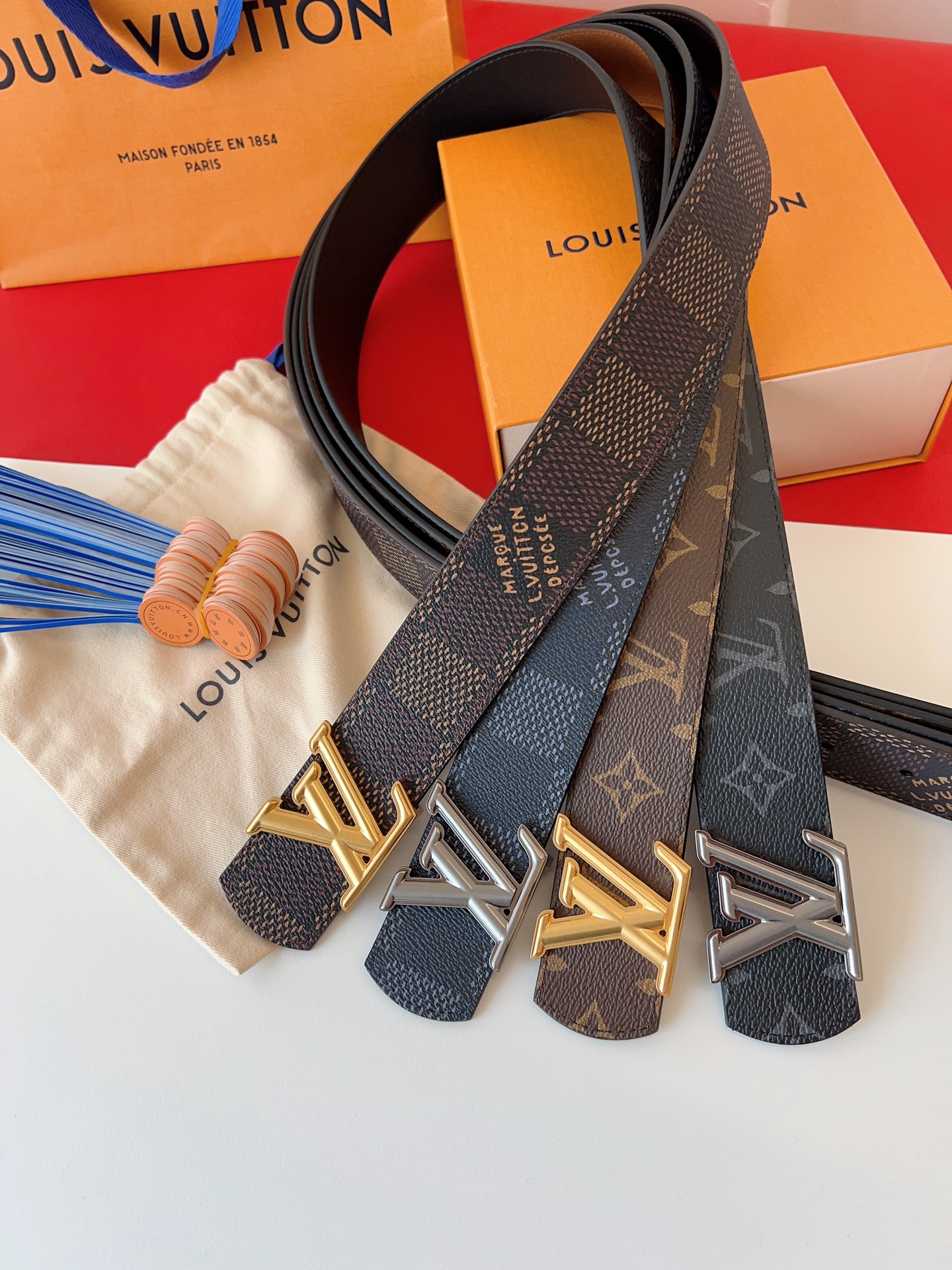 Free Gifts LV Belt (Need to Order Amount ≥ $500)️ ! ! Dont Support Purchase Separately!!! 