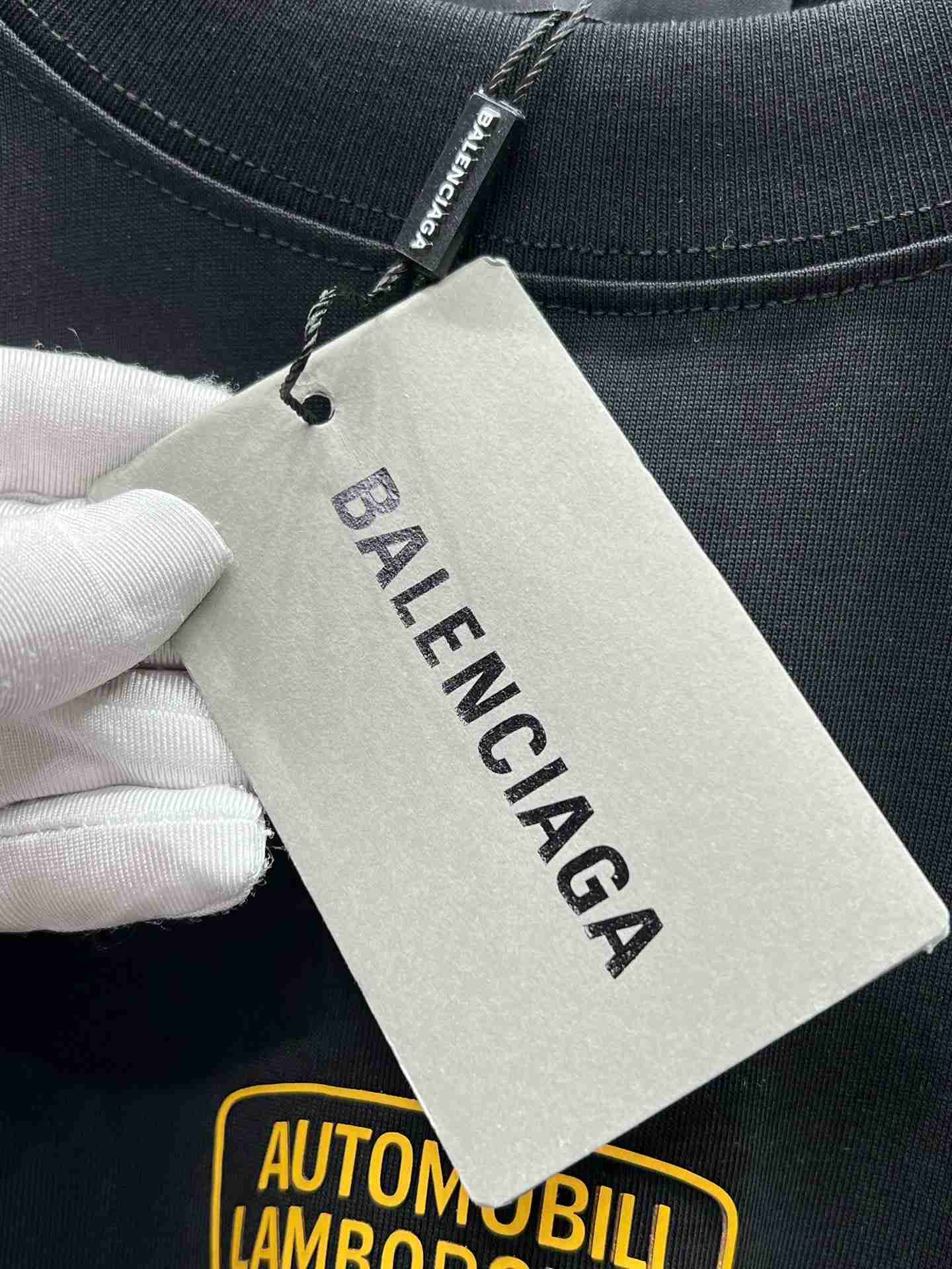 Balenciaga     T-shirt BAY0233