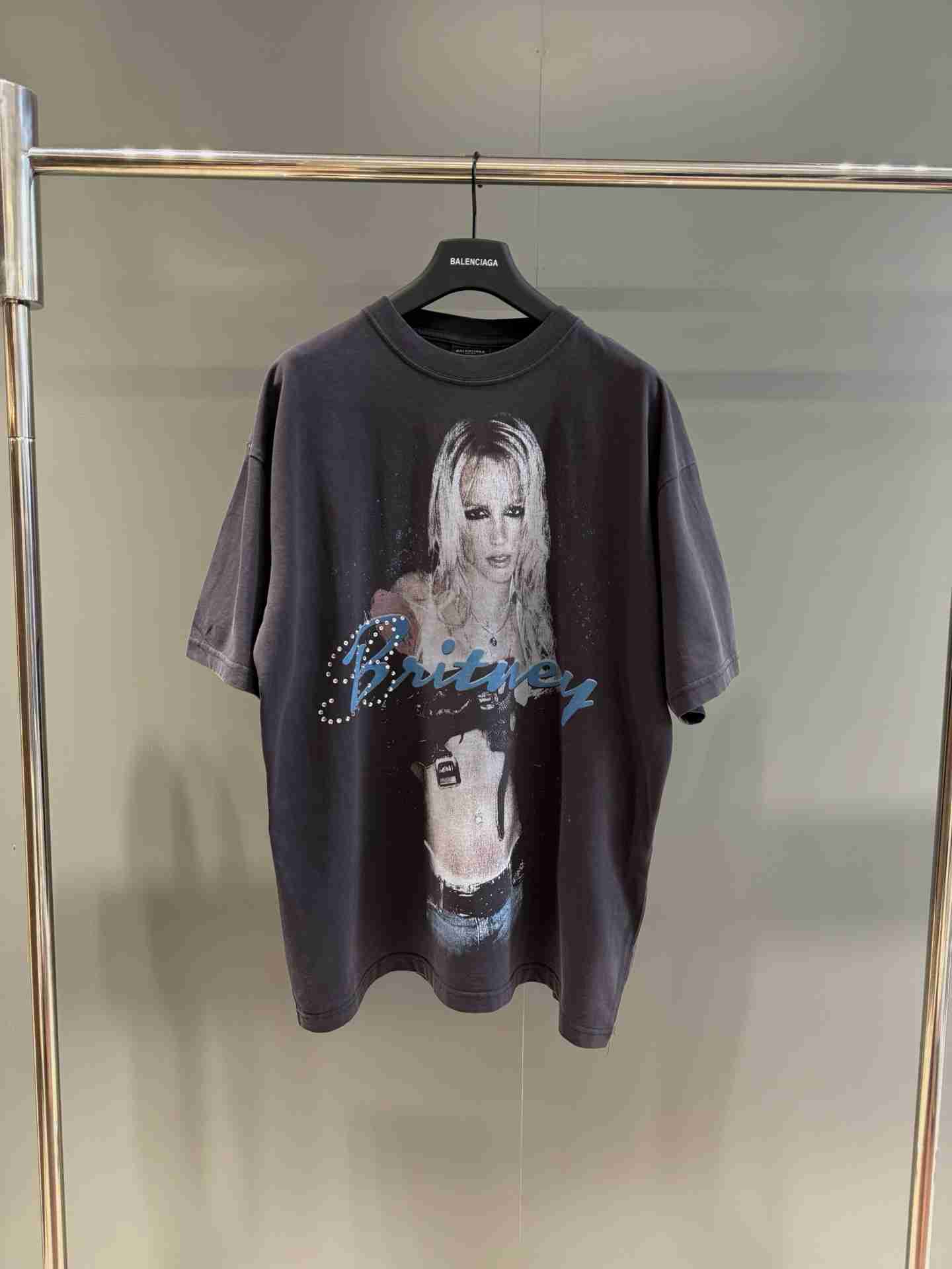 Balenciaga     T-shirt BAY0242