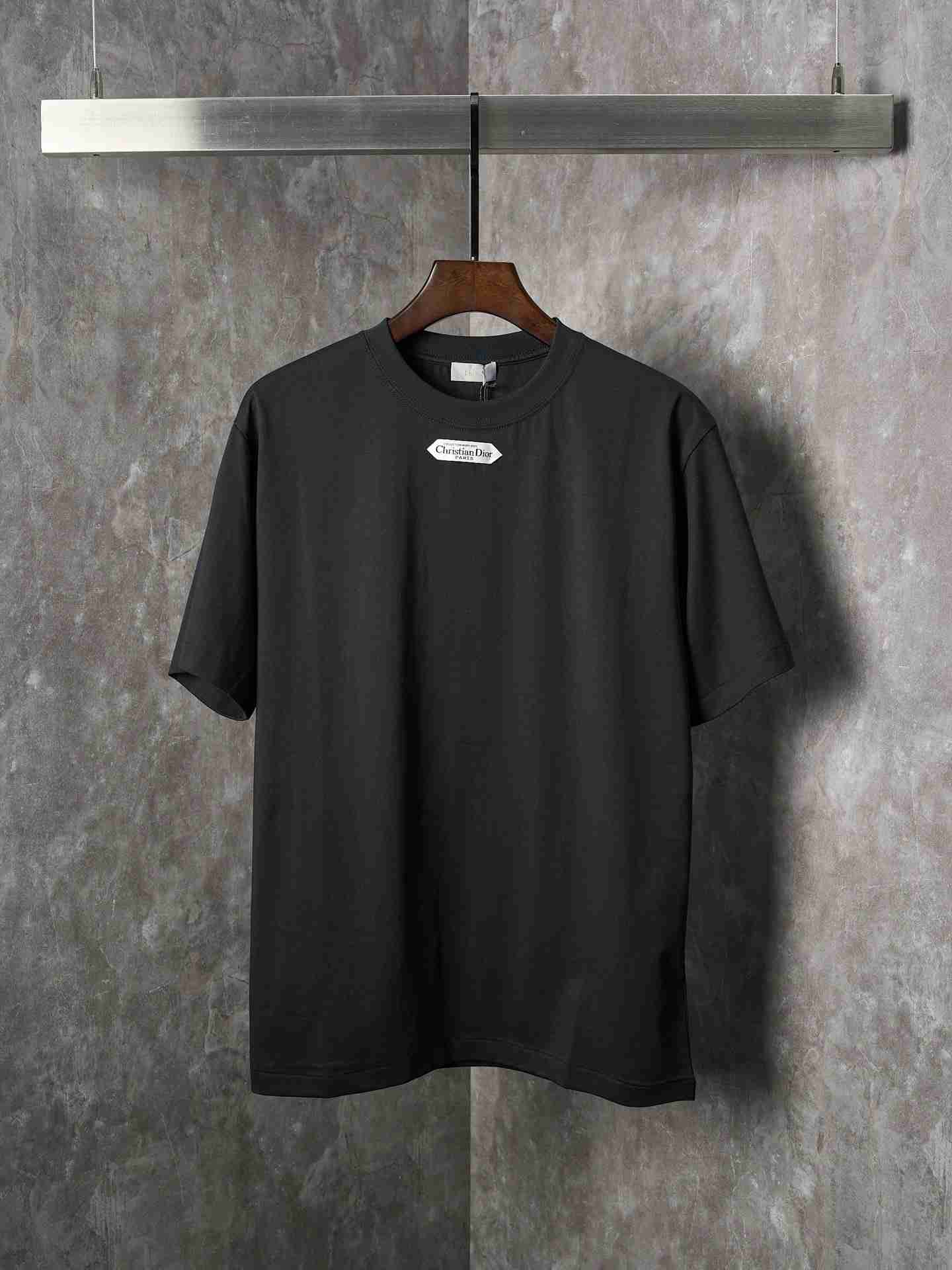 Dior     T Shirt DIY0338