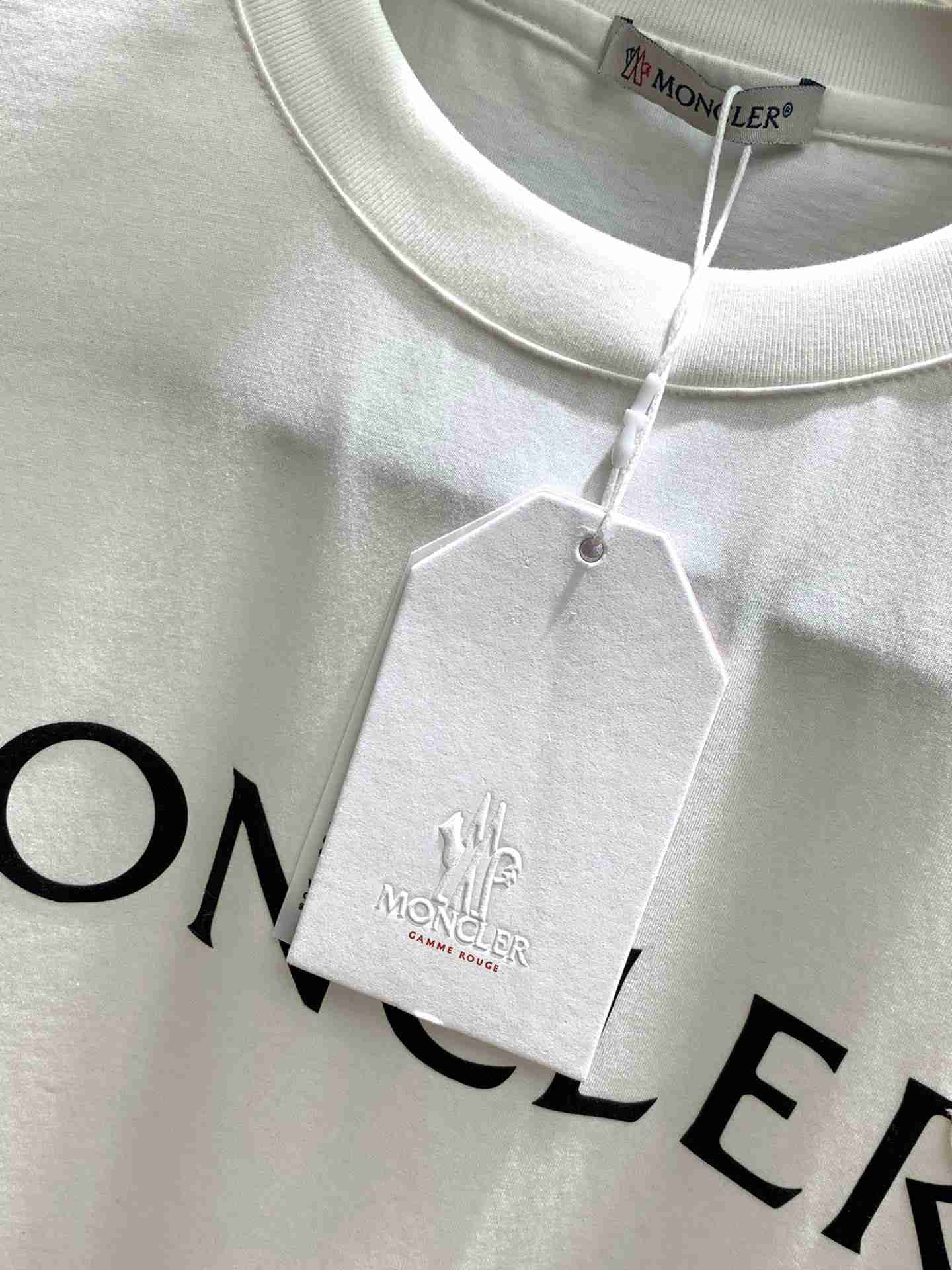Moncler T-shirt MOY0015