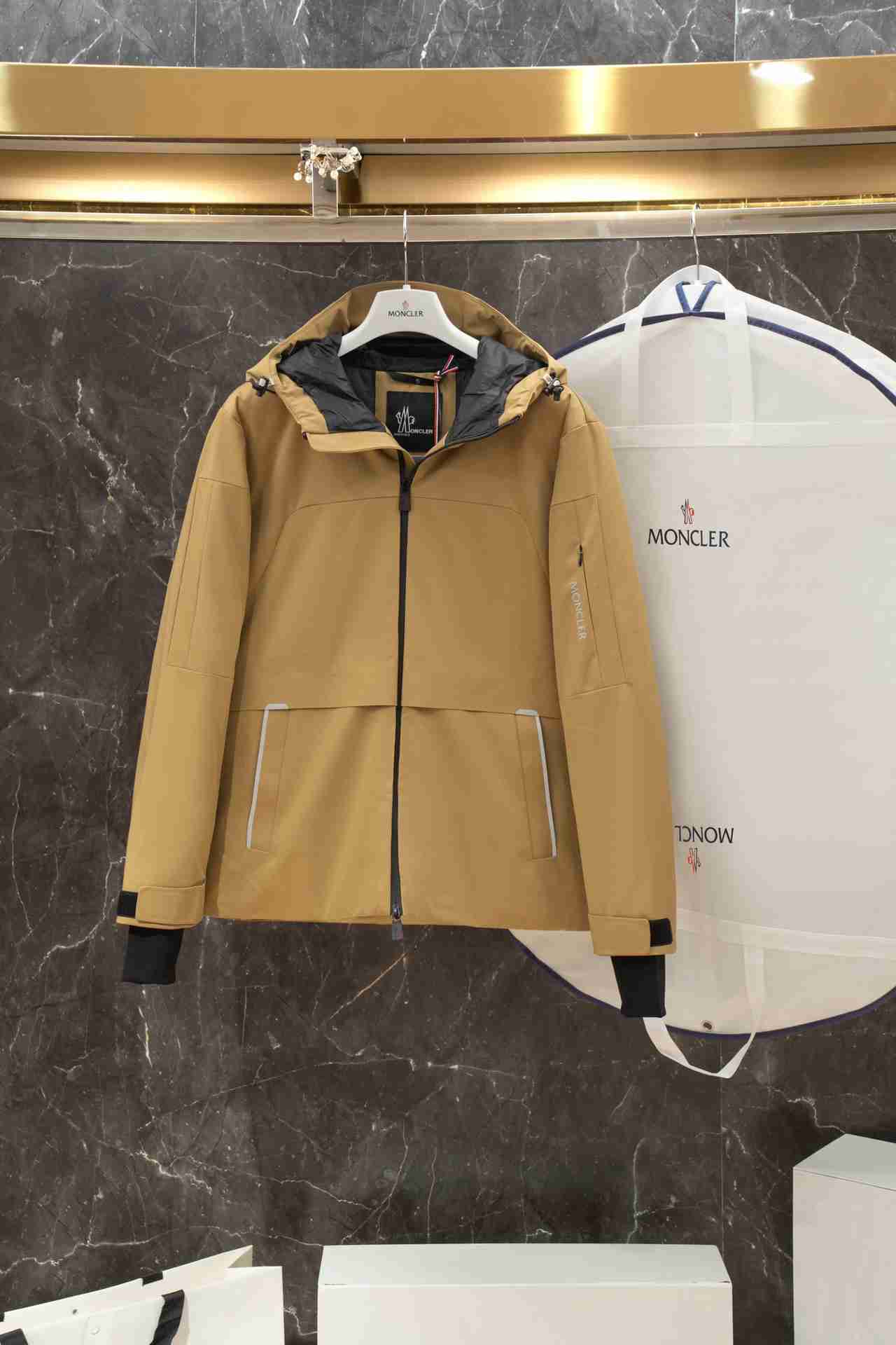 Moncler   Tops MOY0122