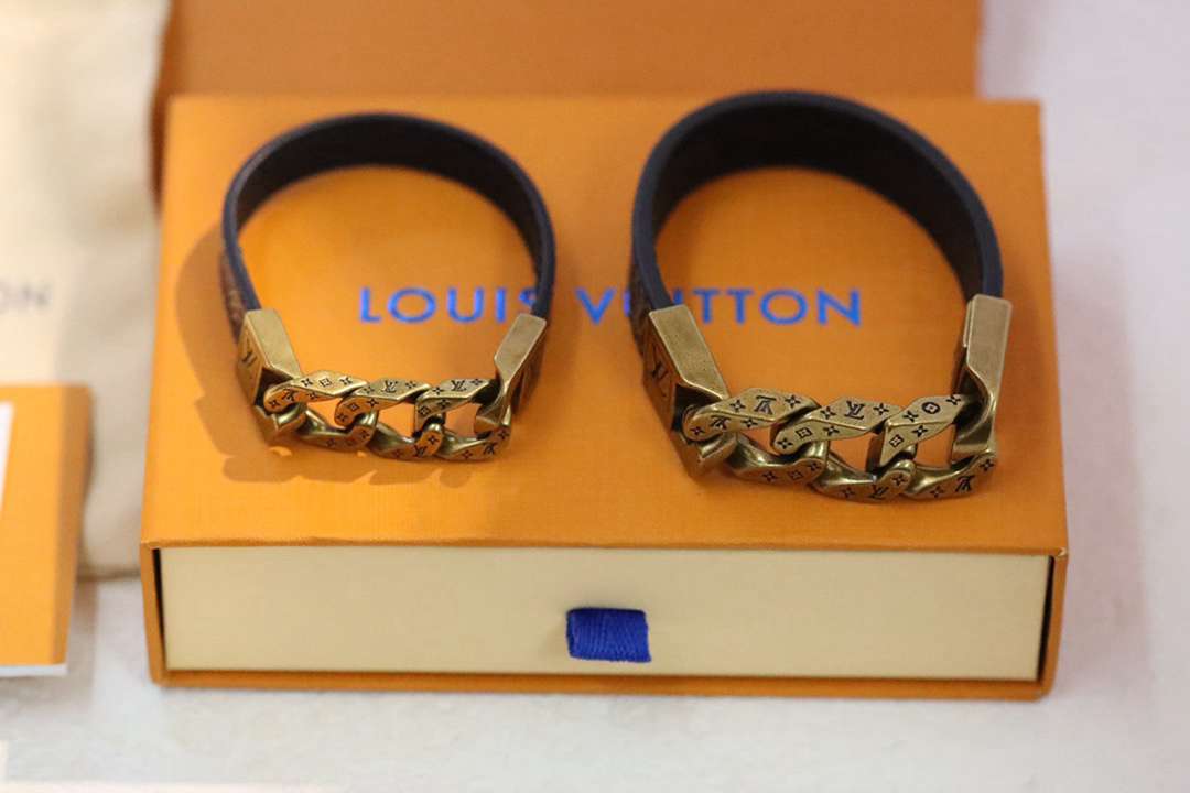 LV Bracelet