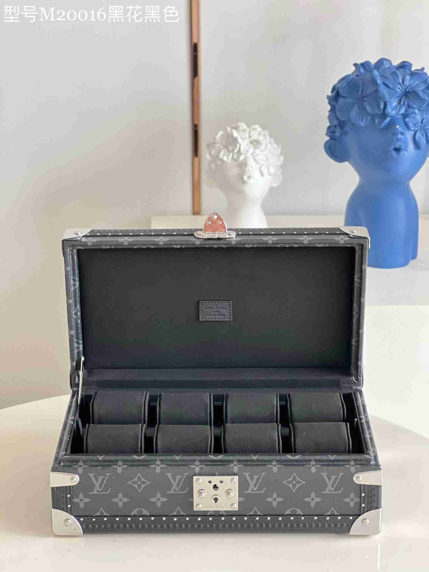 Watch case WA0013