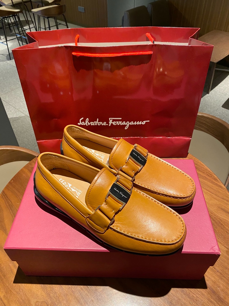 Salvatore Ferragamo SF0018