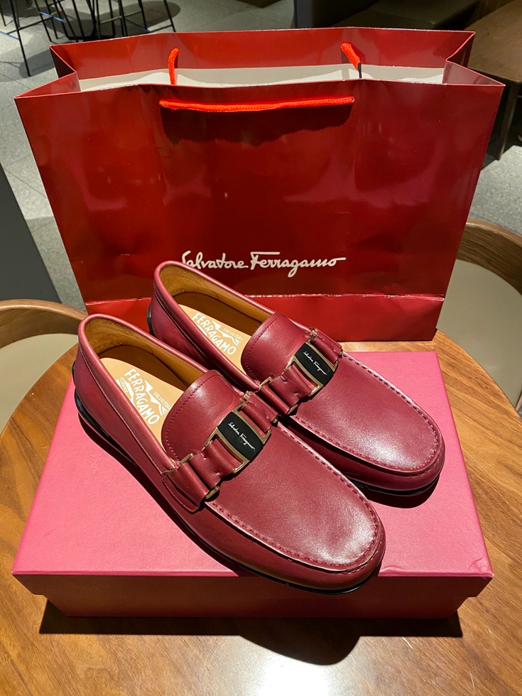 Salvatore Ferragamo SF0019