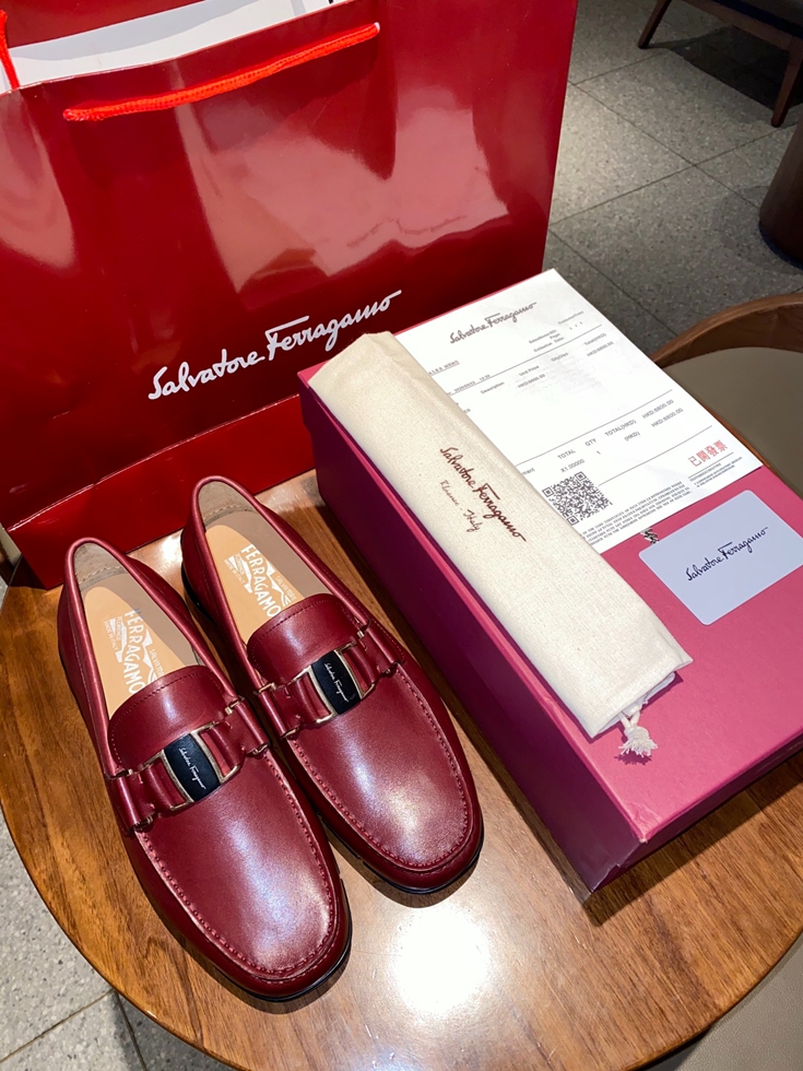 Salvatore Ferragamo SF0019
