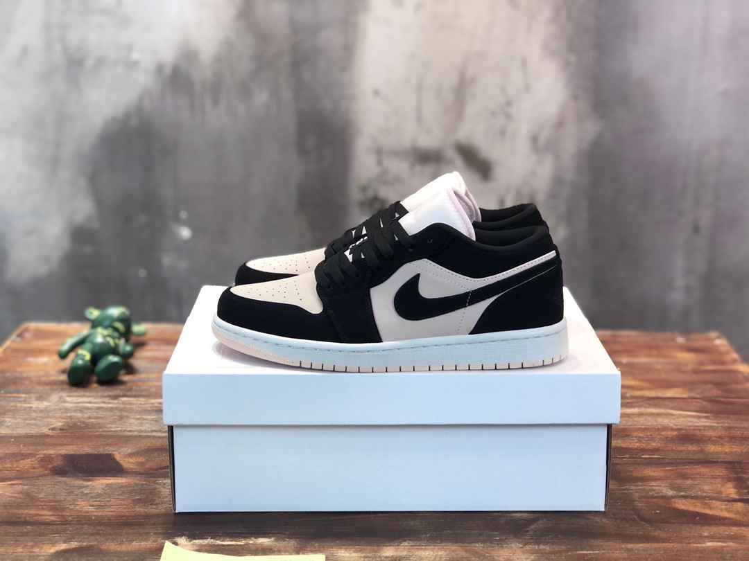 ‌Air Jordan AJ0119
