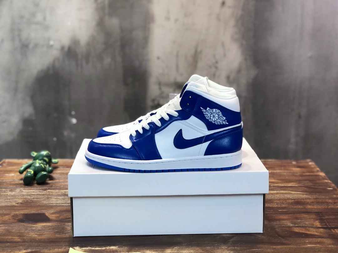 ‌Air Jordan AJ0125