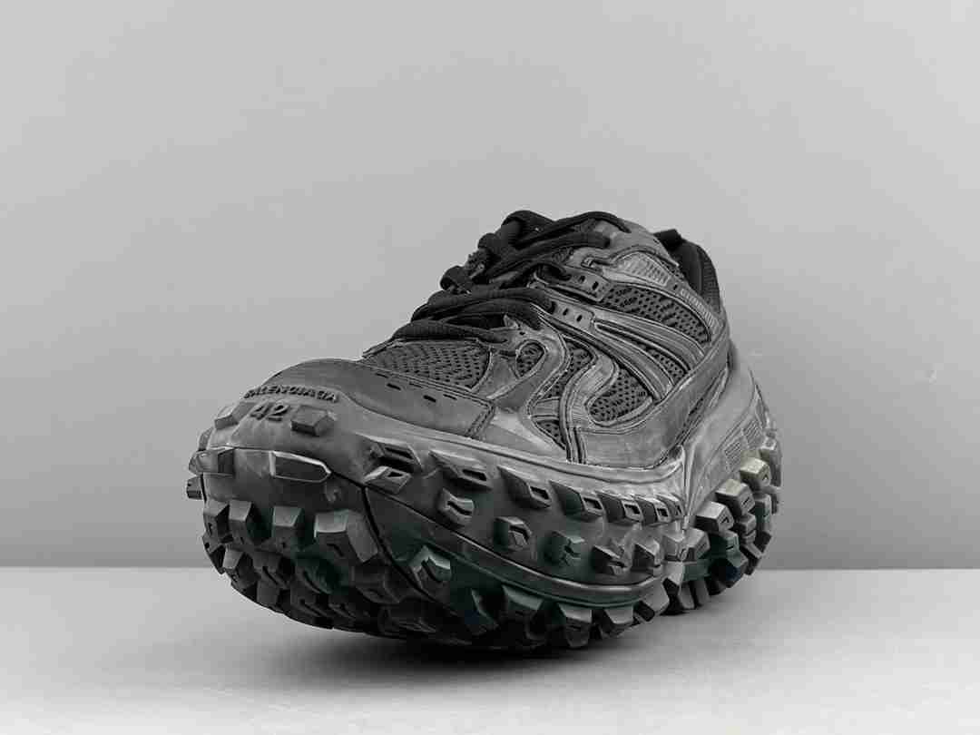 BALENCIAGA BL0114