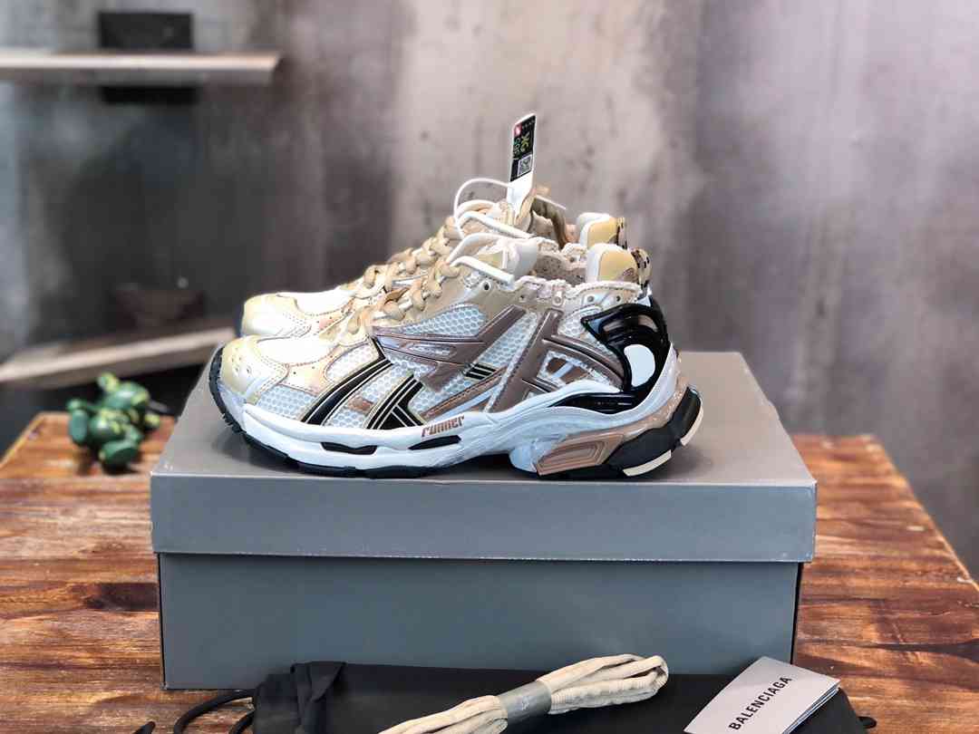 BALENCIAGA BL0128