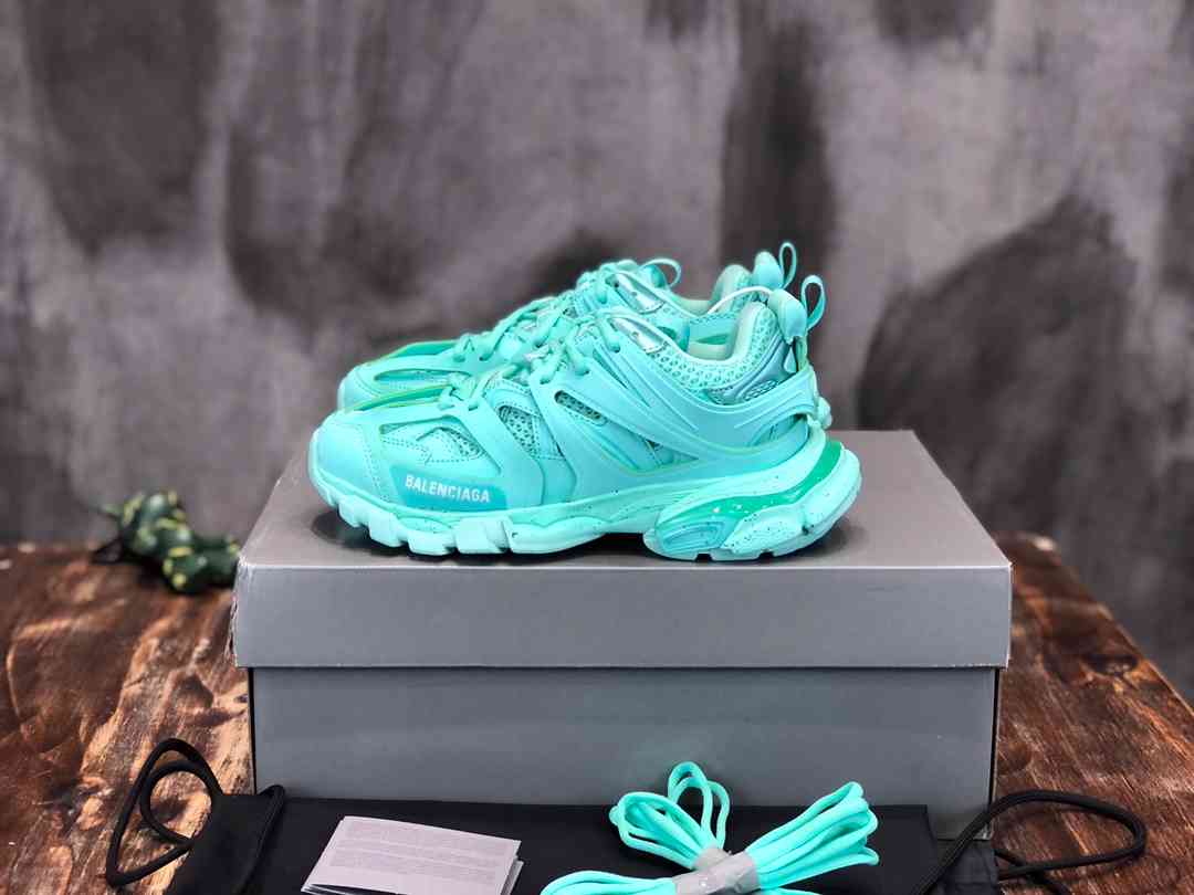BALENCIAGA BL0142