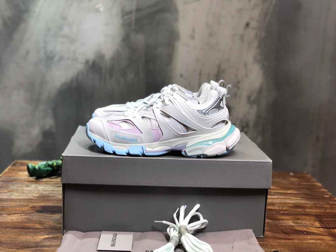 BALENCIAGA BL0147