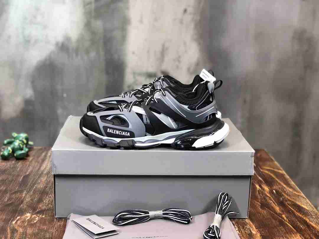 BALENCIAGA BL0151