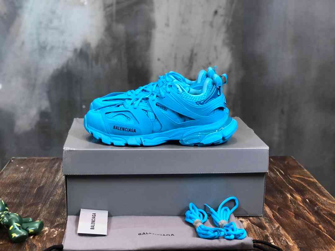 BALENCIAGA BL0153