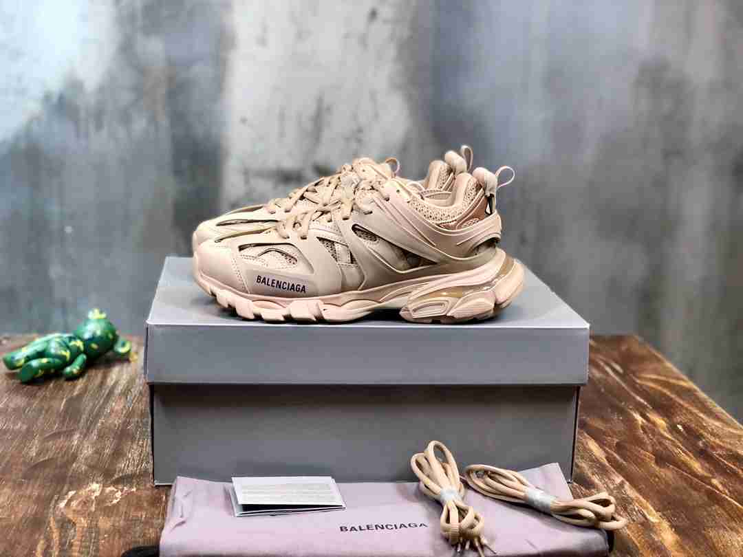 BALENCIAGA BL0154
