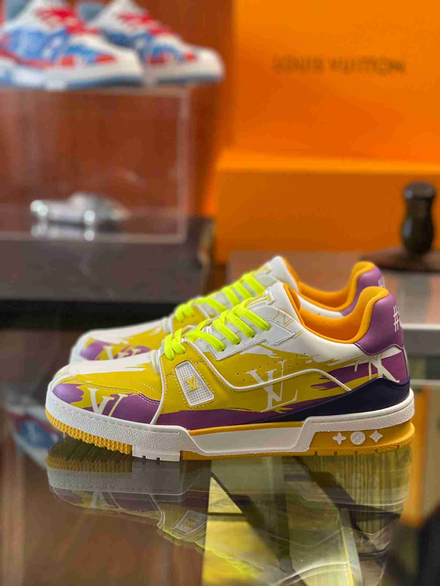 LV   sneakers LU0270