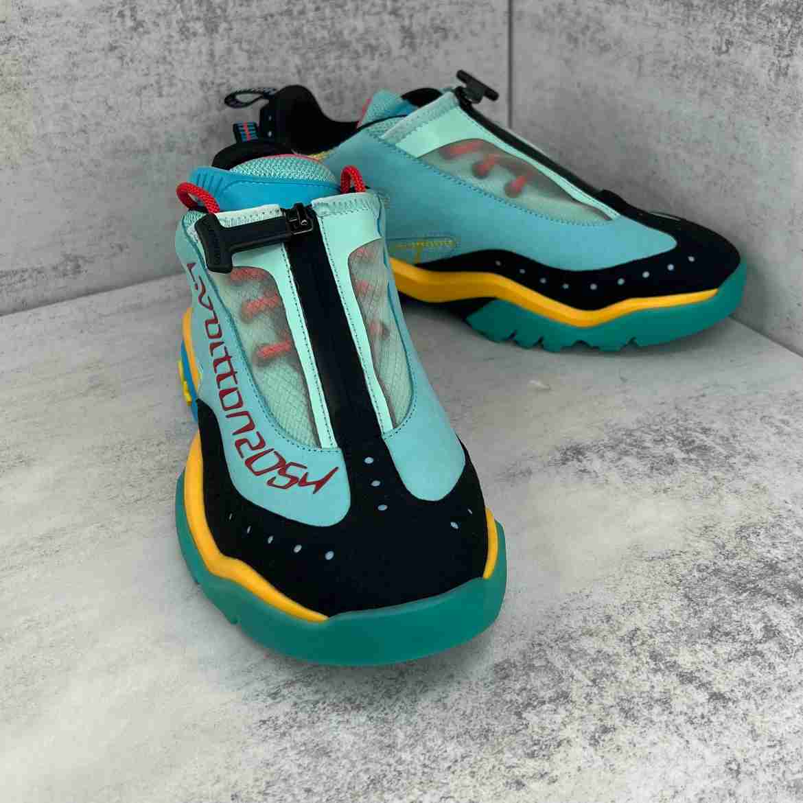 LV   sneakers LU0277