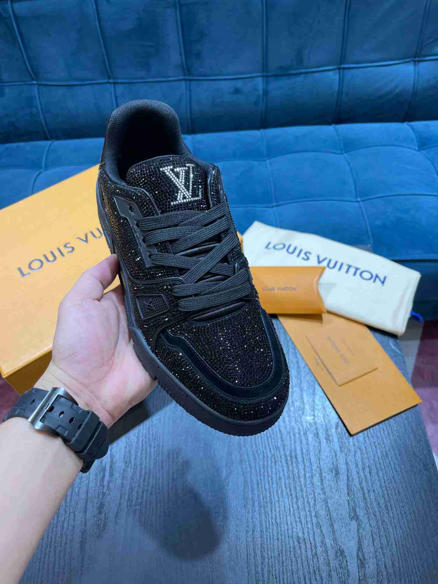 LV sneakers LU0315 LV sneakers LU0315