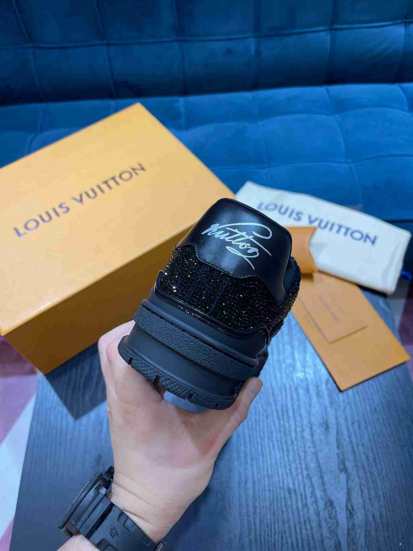 LV sneakers LU0315 LV sneakers LU0315