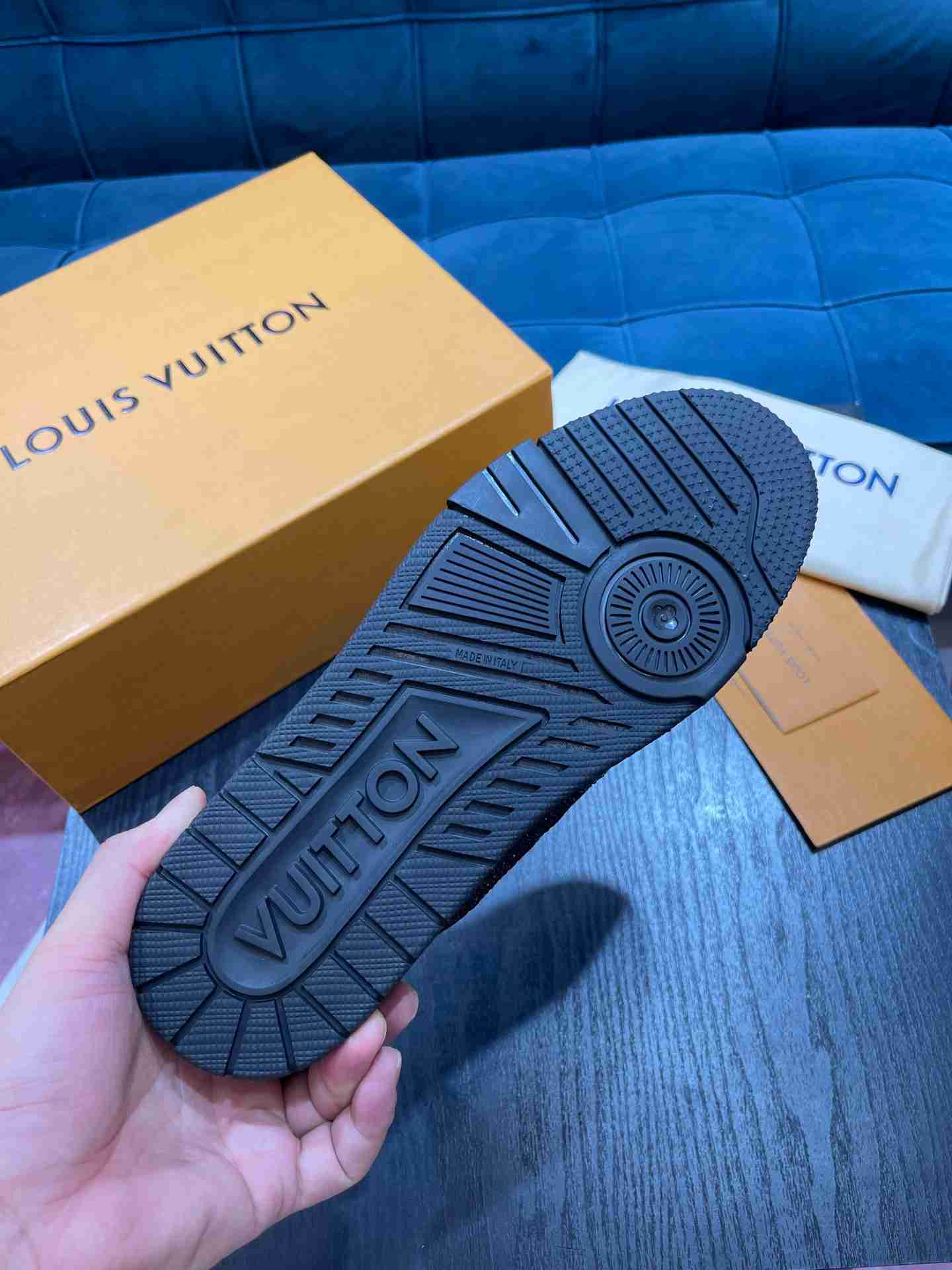LV sneakers LU0315 LV sneakers LU0315