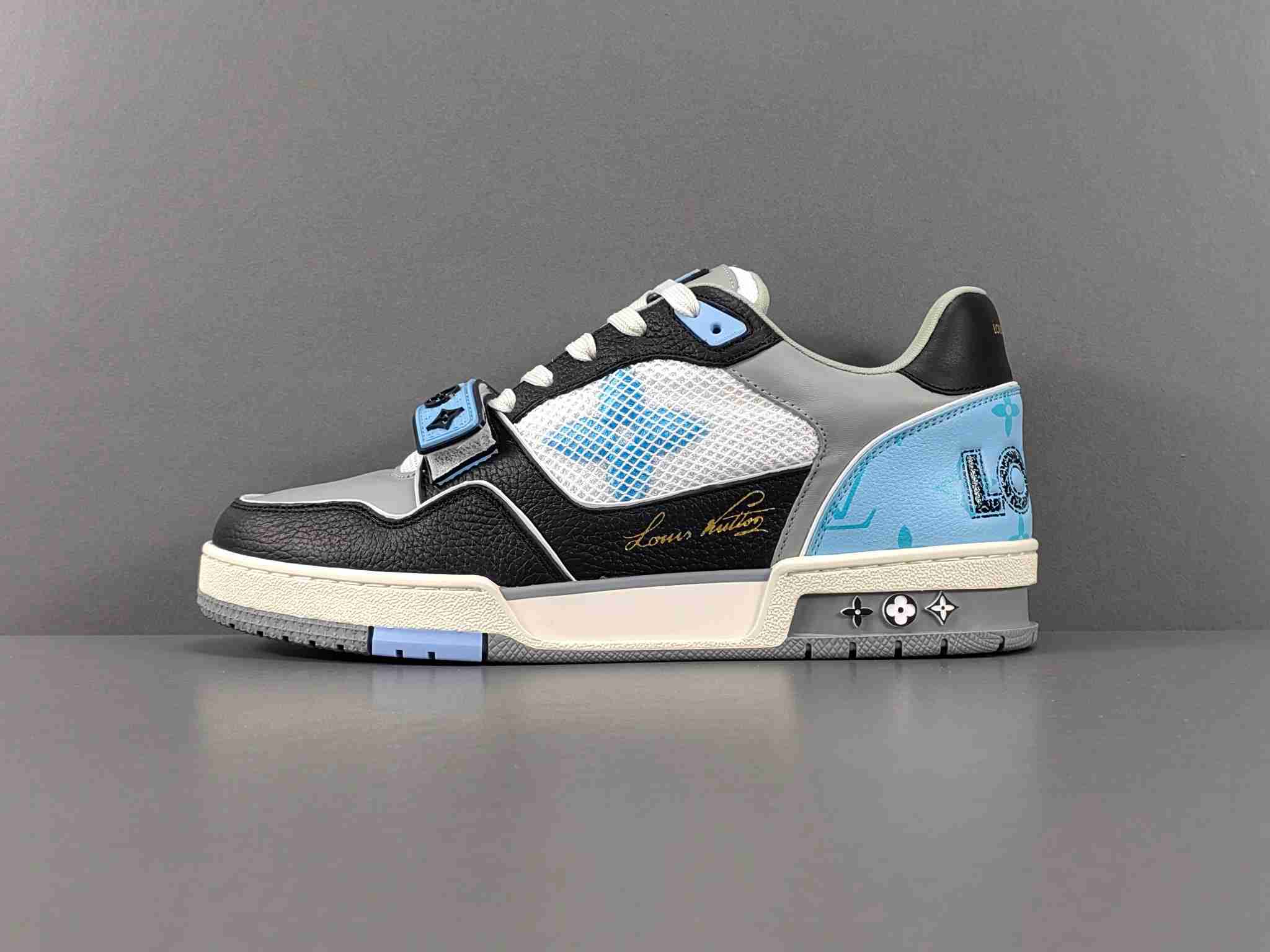LV    sneakers LU0448