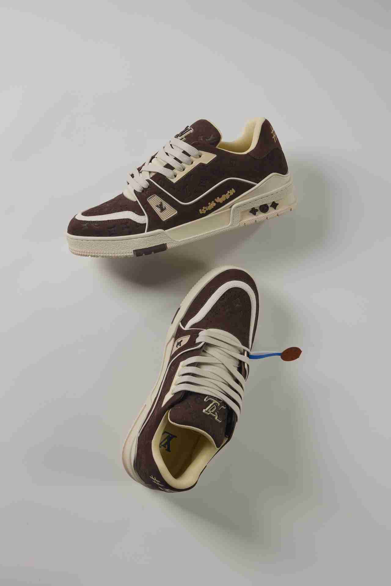LV    sneakers LU0460